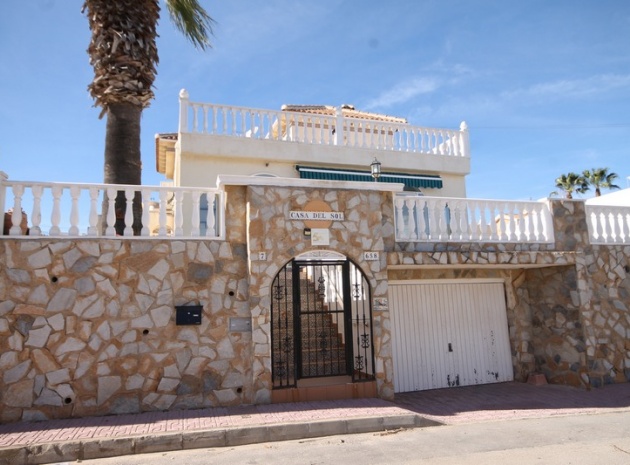 Resale - Villa - Villamartin - blue lagoon