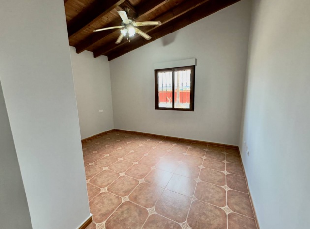 Resale - Villa - Orihuela