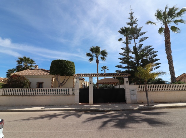 Resale - Villa - Formentera del Segura - Fincas de La Vega