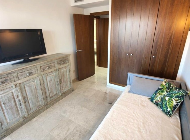 Resale - Apartment - Punta Prima