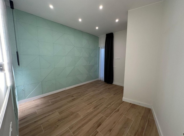 Apartment - Resale - Alicante - Alicante Centro