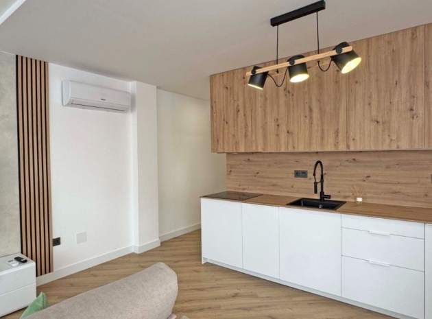 Apartment - Resale - Torrevieja - Beachside Torrevieja