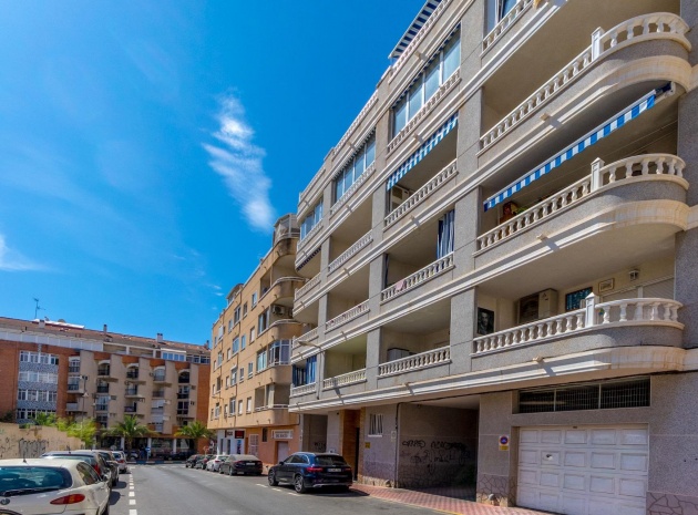 Apartment - Resale - Torrevieja - Beachside Torrevieja