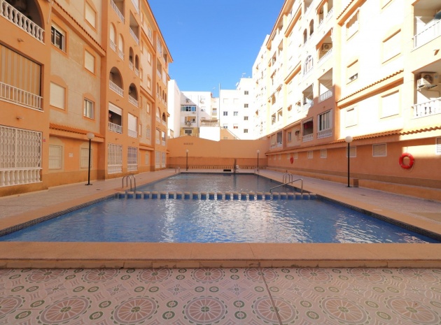 Apartment - Resale - Torrevieja - Beachside Torrevieja