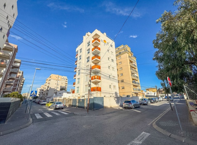 Apartment - Resale - Torrevieja - CSP-58680