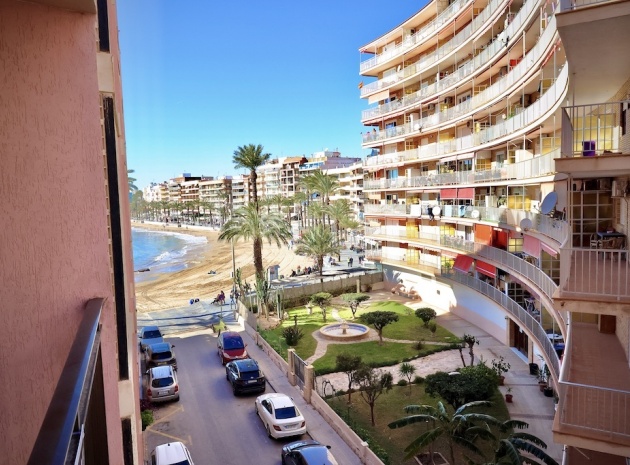 Apartment - Resale - Torrevieja - ESMA-54477