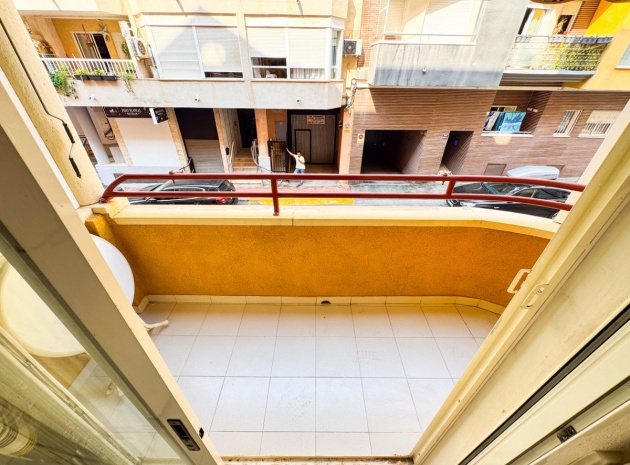 Apartment - Resale - Torrevieja - Torrevieja Centro