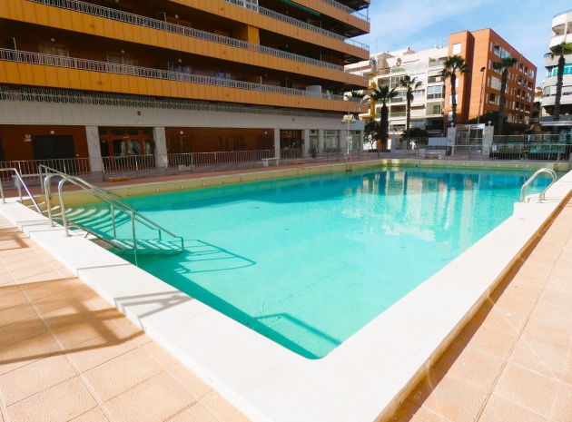 Apartment - Resale - Torrevieja - Torrevieja Centro