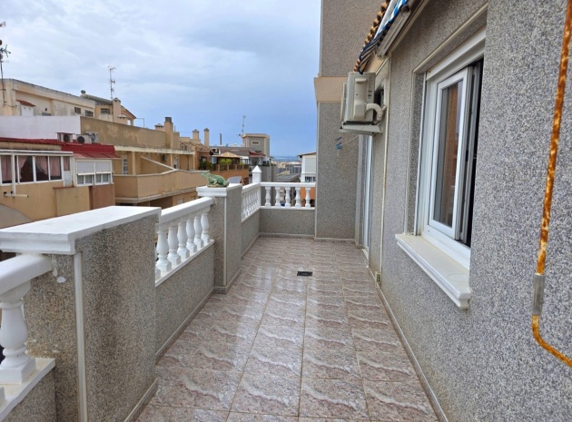 Apartment - Resale - Torrevieja - Torrevieja Centro