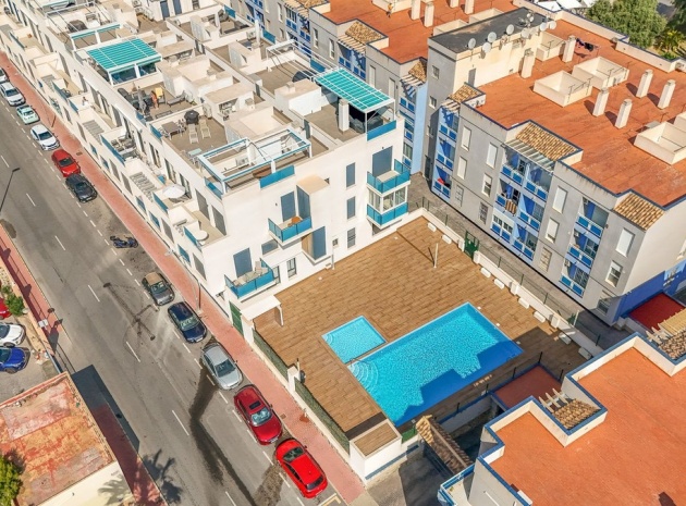 Apartment - Resale - Torrevieja - Torrevieja Centro