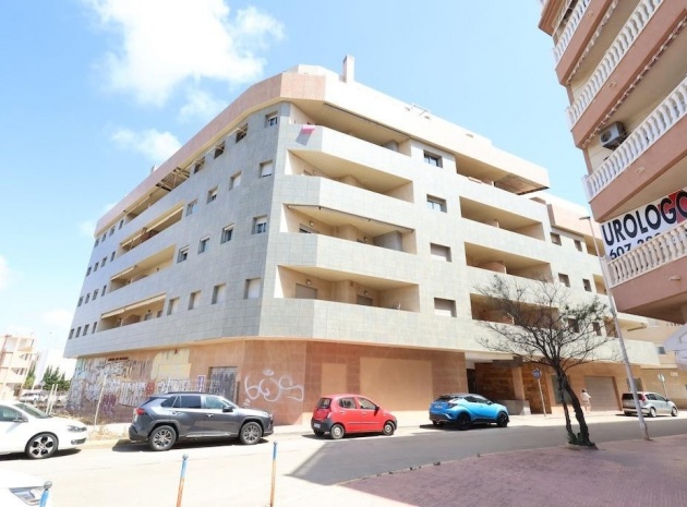 Apartment - Resale - Torrevieja - Torrevieja Centro