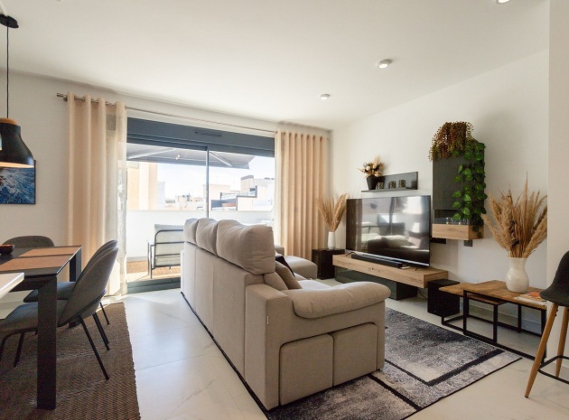 Apartment - Resale - Torrevieja - Torrevieja Centro