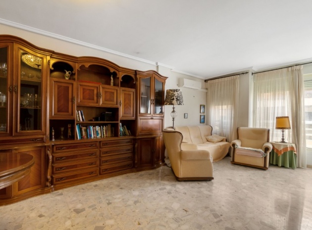 Apartment - Resale - Torrevieja - Torrevieja