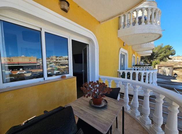 Apartment - Resale - Villamartin - ESMA-39850