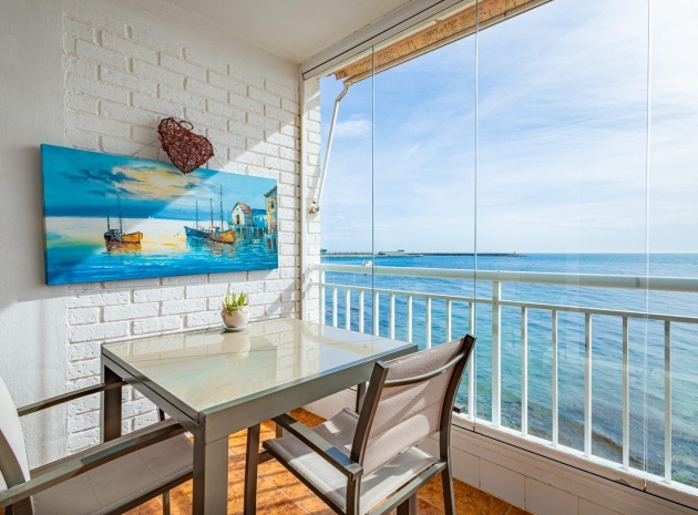 Appartement - Revente - Torrevieja - 1st line to the sea
