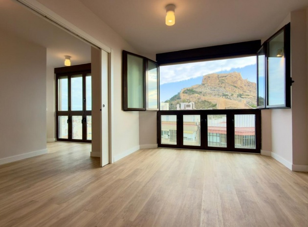 Appartement - Wederverkoop - Alicante - Alicante Centro