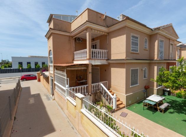 Appartement - Wederverkoop - La Zenia - La Zenia