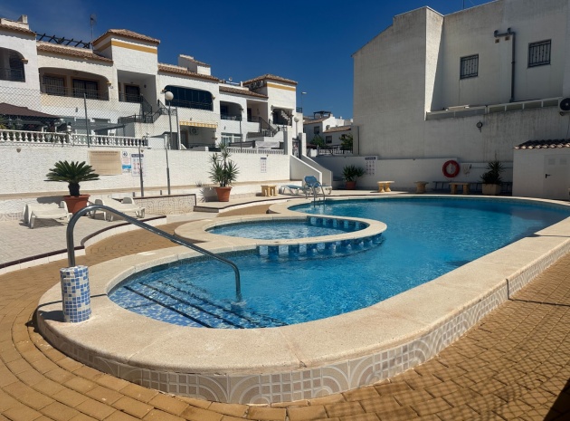 Appartement - Wederverkoop - Los Montesinos - ESMA-17795