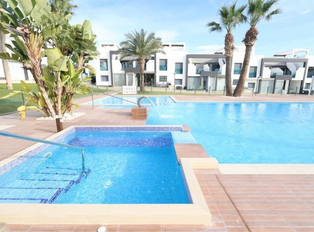 Appartement - Wederverkoop - Orihuela - La Zenia