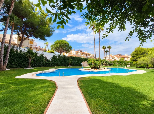 Appartement - Wederverkoop - Orihuela - Mil Palmeras