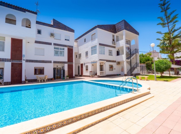 Appartement - Wederverkoop - Orihuela - Punta Prima