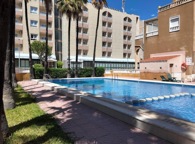 Appartement - Wederverkoop - Orihuela - Punta Prima