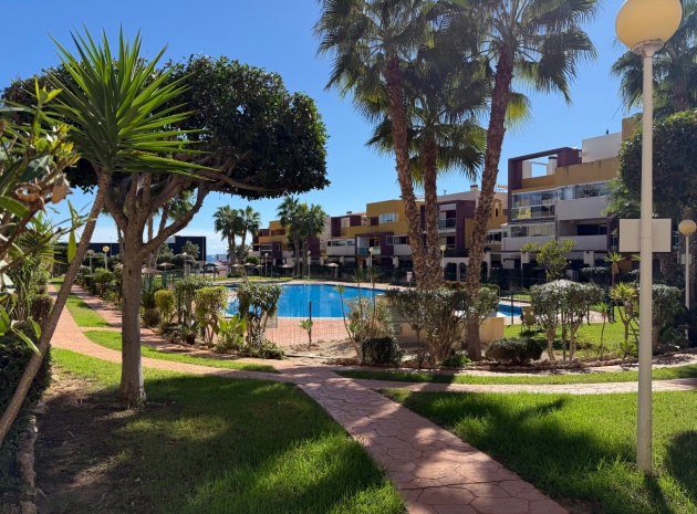 Appartement - Wederverkoop - Playa Flamenca - el bosque