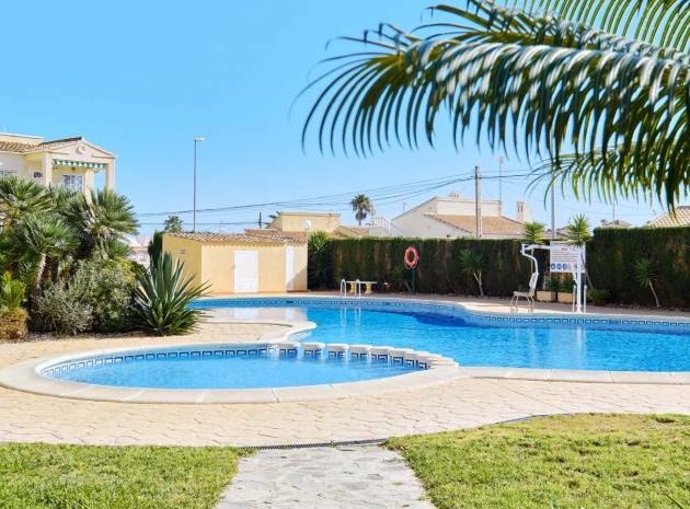 Appartement - Wederverkoop - Playa Flamenca - ESMA-44018