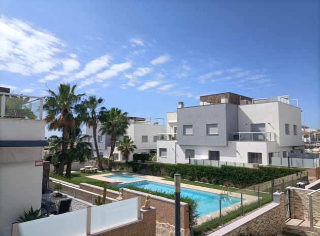 Appartement - Wederverkoop - Punta Prima - ESMA-37508