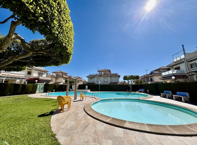 Appartement - Wederverkoop - Punta Prima - ESMA-97022