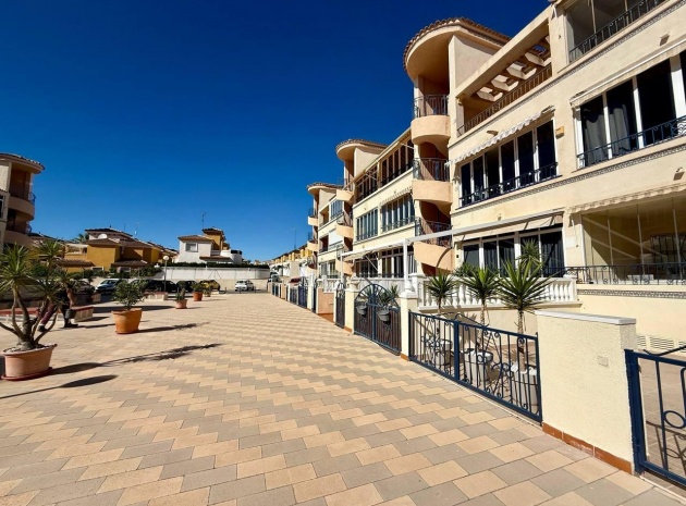 Appartement - Wederverkoop - Punta Prima - La Cinuelica