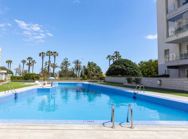 Appartement - Wederverkoop - Torrevieja - La Mata
