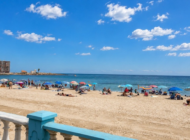 Appartement - Wederverkoop - Torrevieja - Playa De Los Locos