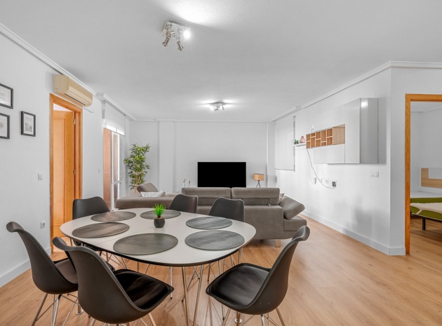 Appartement - Wederverkoop - Torrevieja - Torrevieja Centro