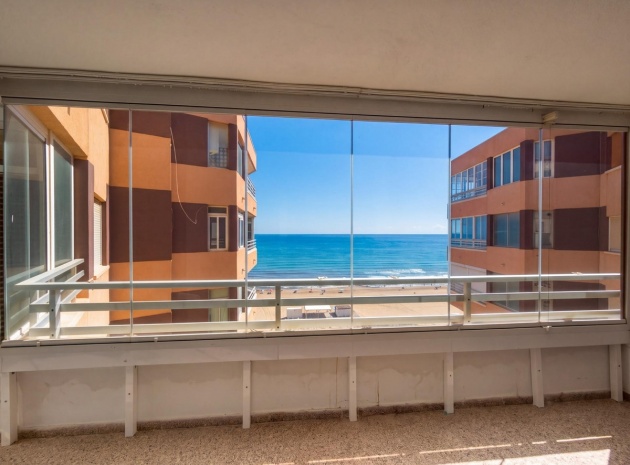 Appartement - Wederverkoop - Torrevieja - Torrevieja Centro
