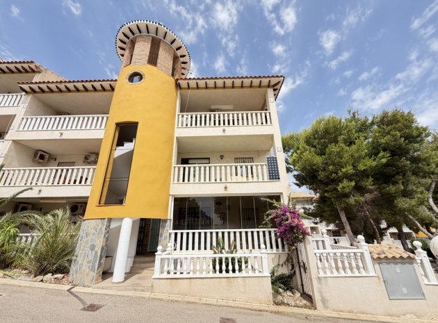 Appartement - Wederverkoop - Villamartin - Villamartin