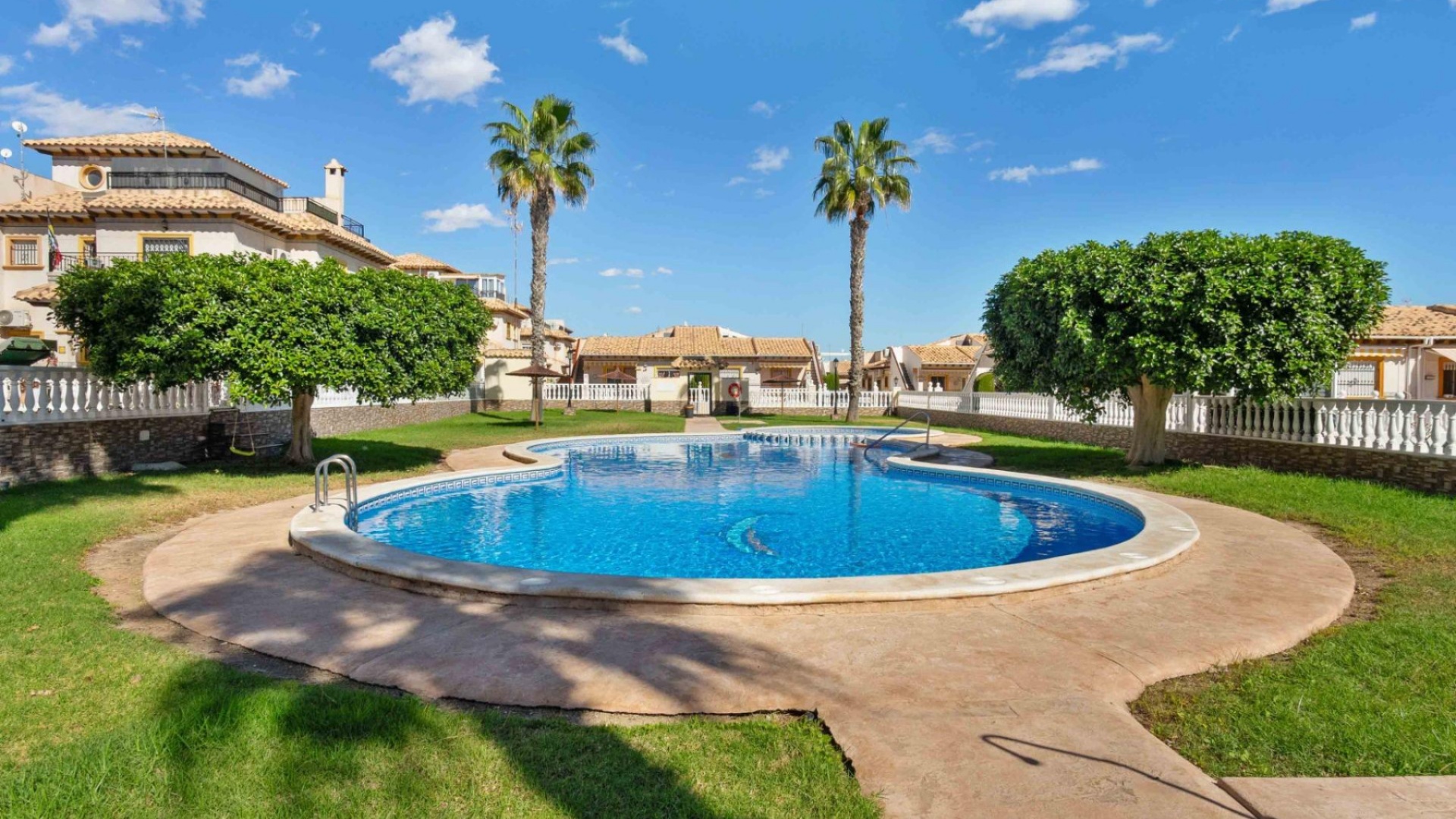 Återförsäljning - Bungalow - Cabo Roig - san jose