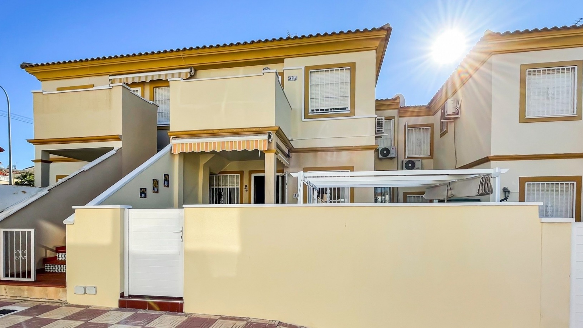 Återförsäljning - Bungalow - Orihuela Costa - Playa Flamenca
