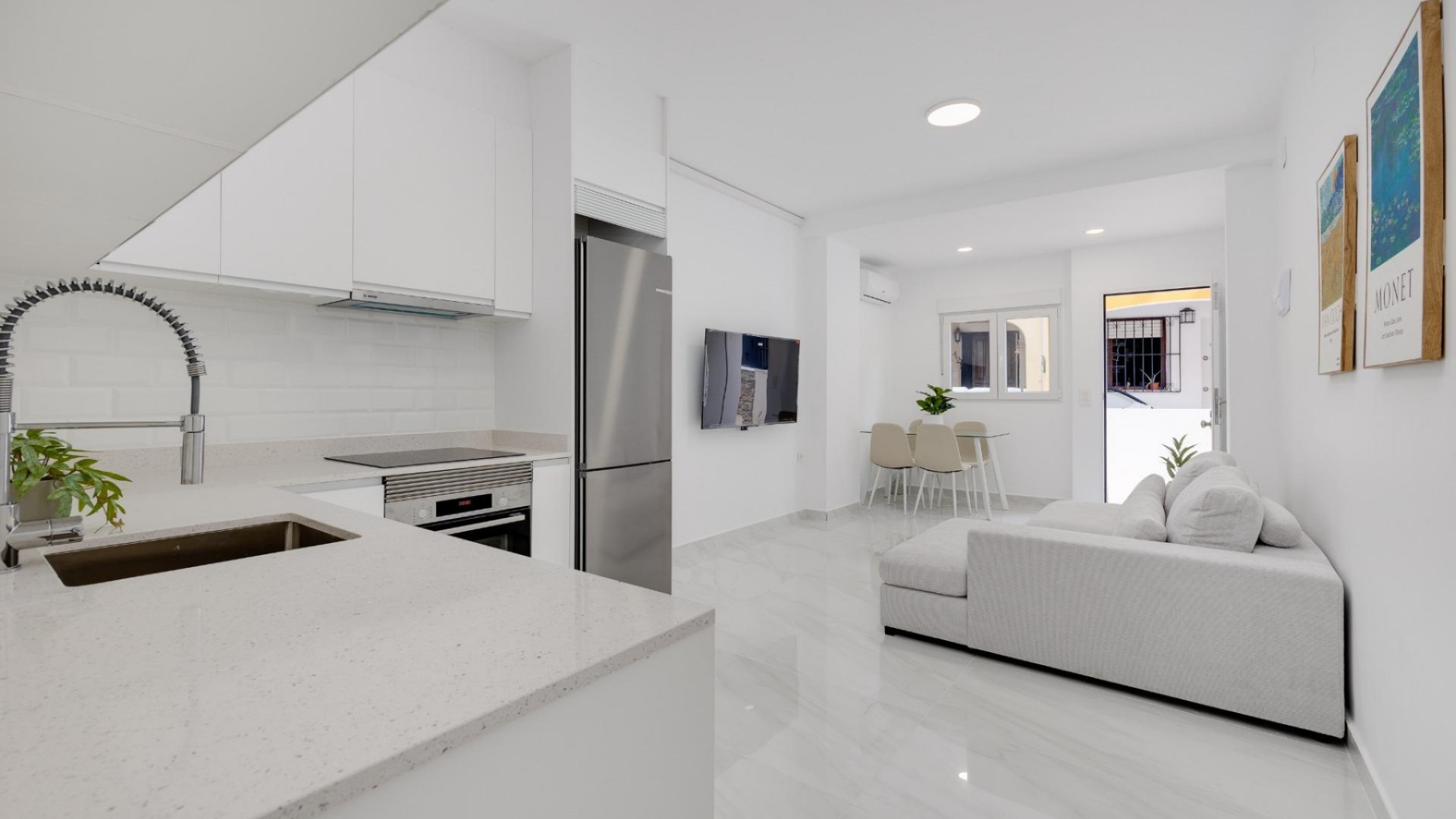 Återförsäljning - Bungalow - Playa Flamenca - las chismosas