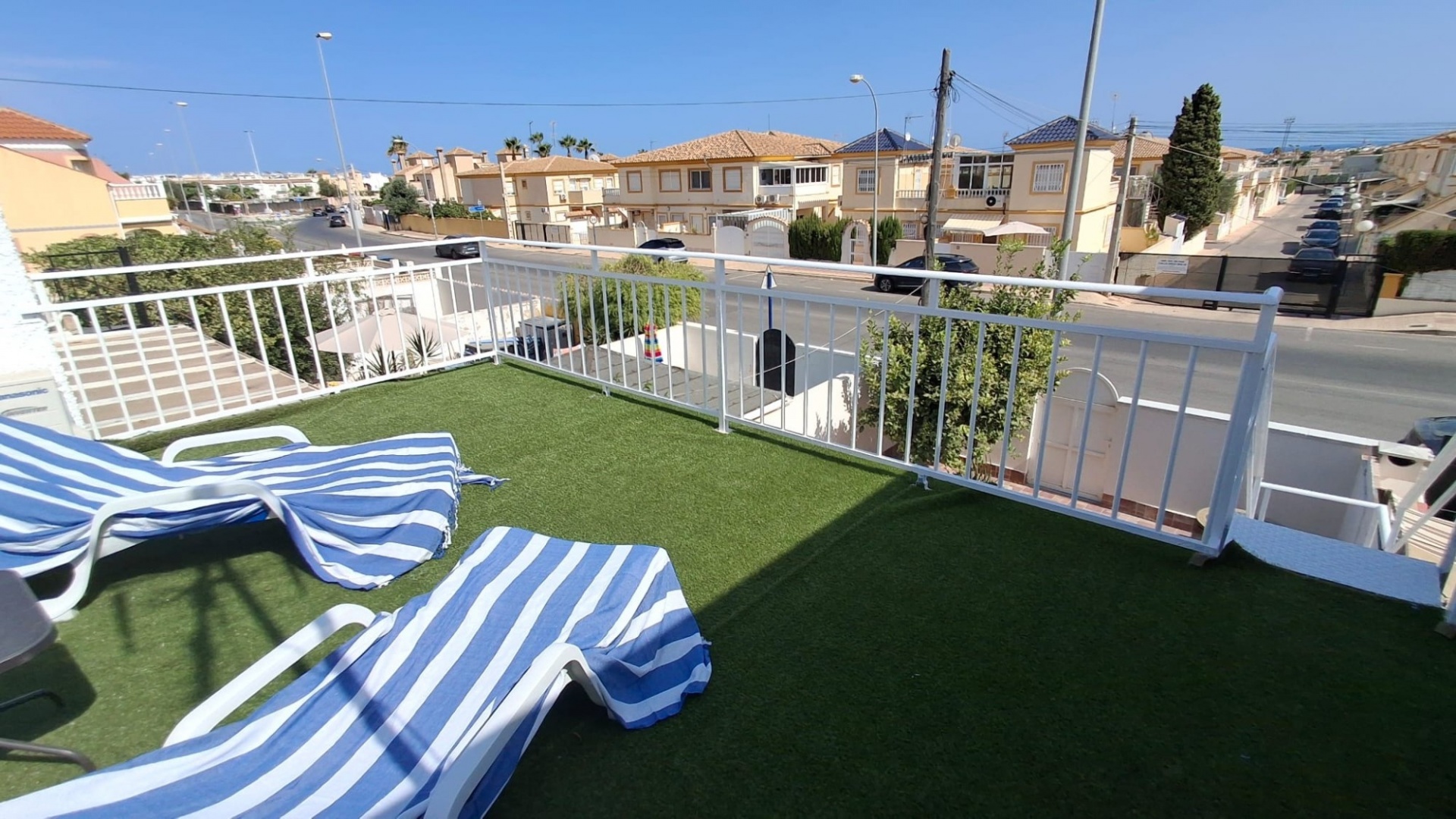 Återförsäljning - Bungalow - Playa Flamenca - las chismosas