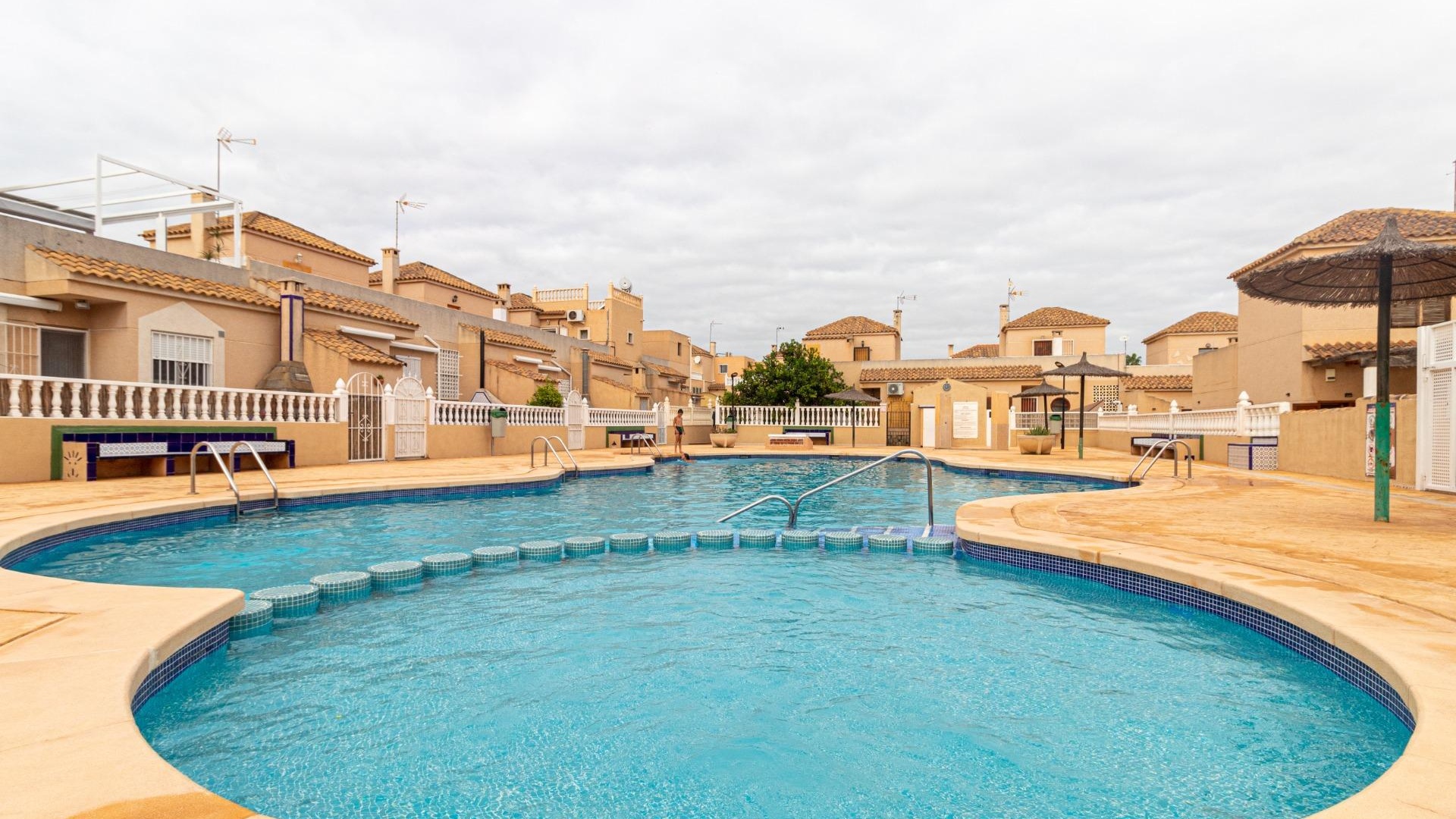 Återförsäljning - Bungalow - Punta Prima - serena