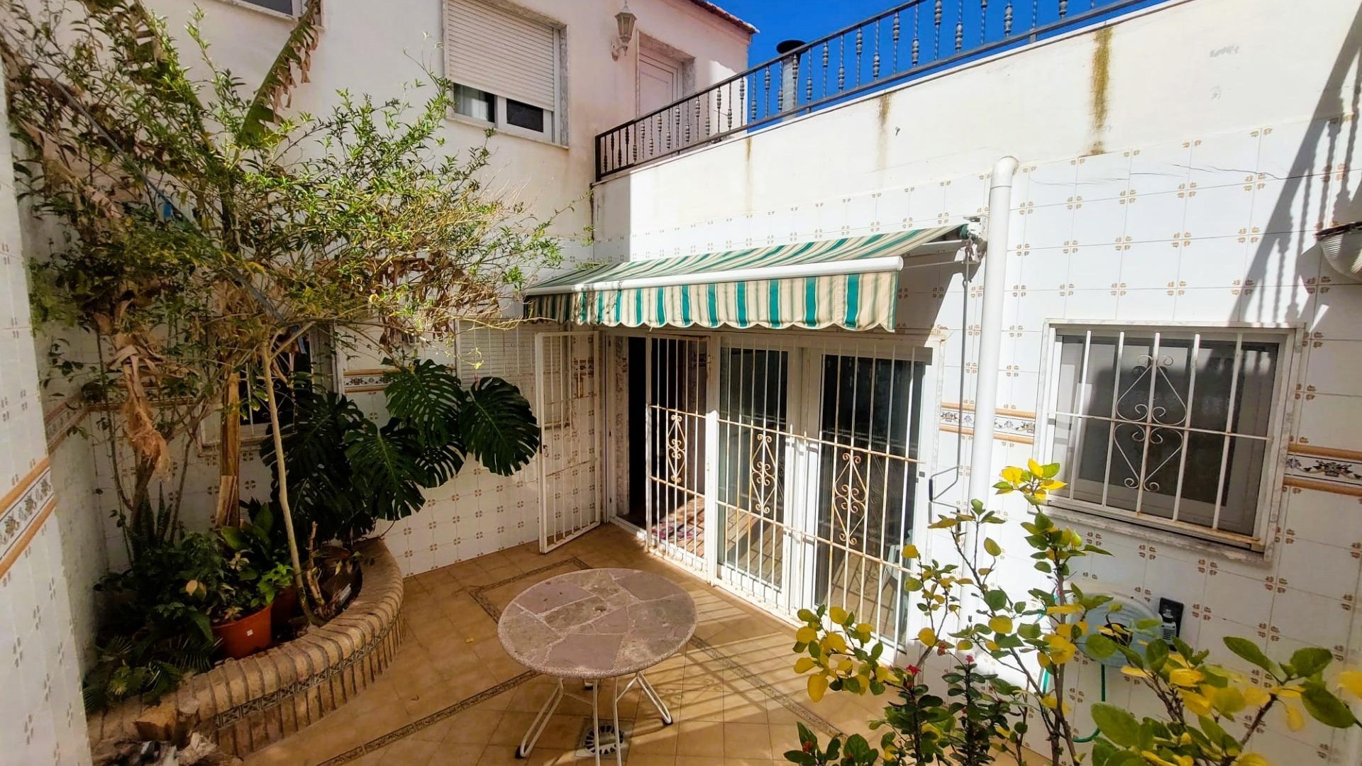 Återförsäljning - Casa - Torrevieja - Centro