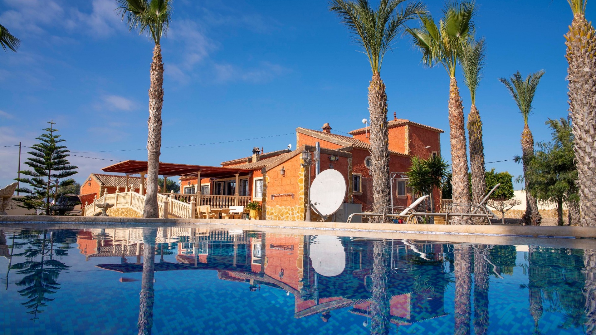 Återförsäljning - Country Property - Dolores