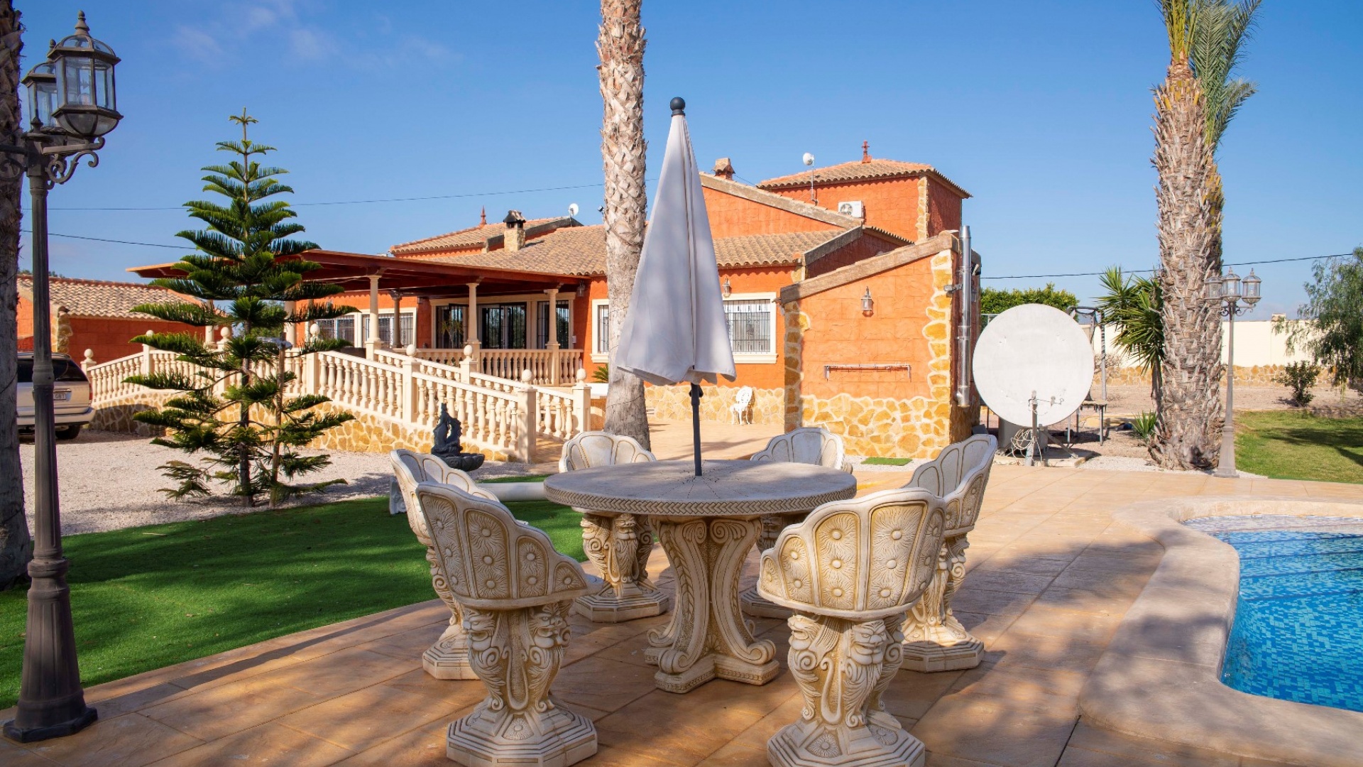 Återförsäljning - Country Property - Dolores