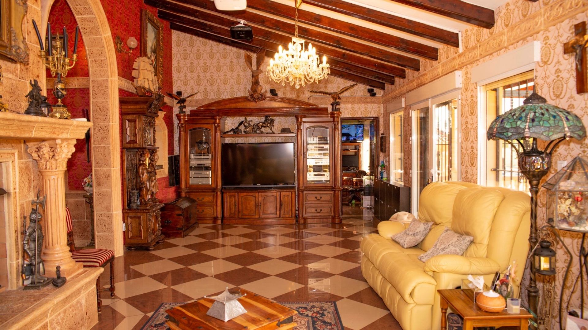 Återförsäljning - Country Property - Dolores