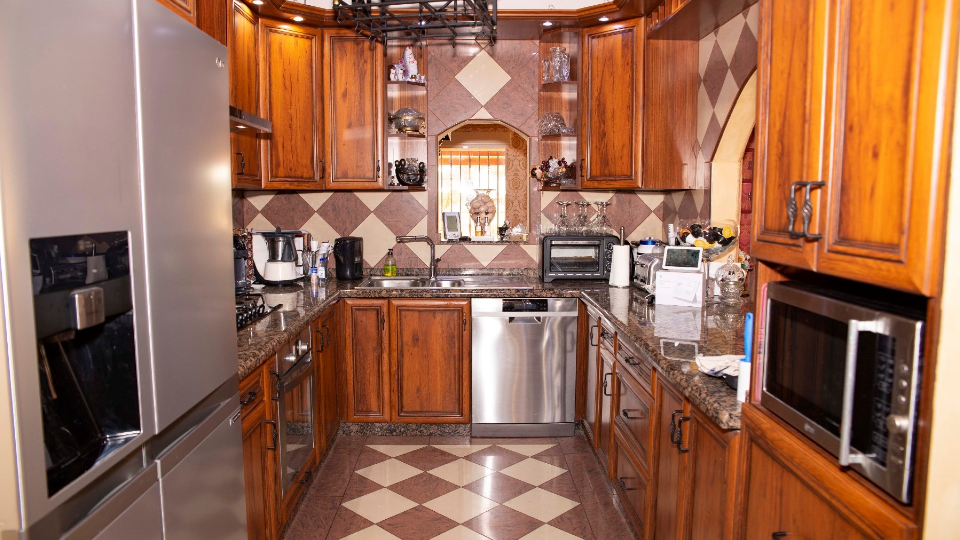 Återförsäljning - Country Property - Dolores