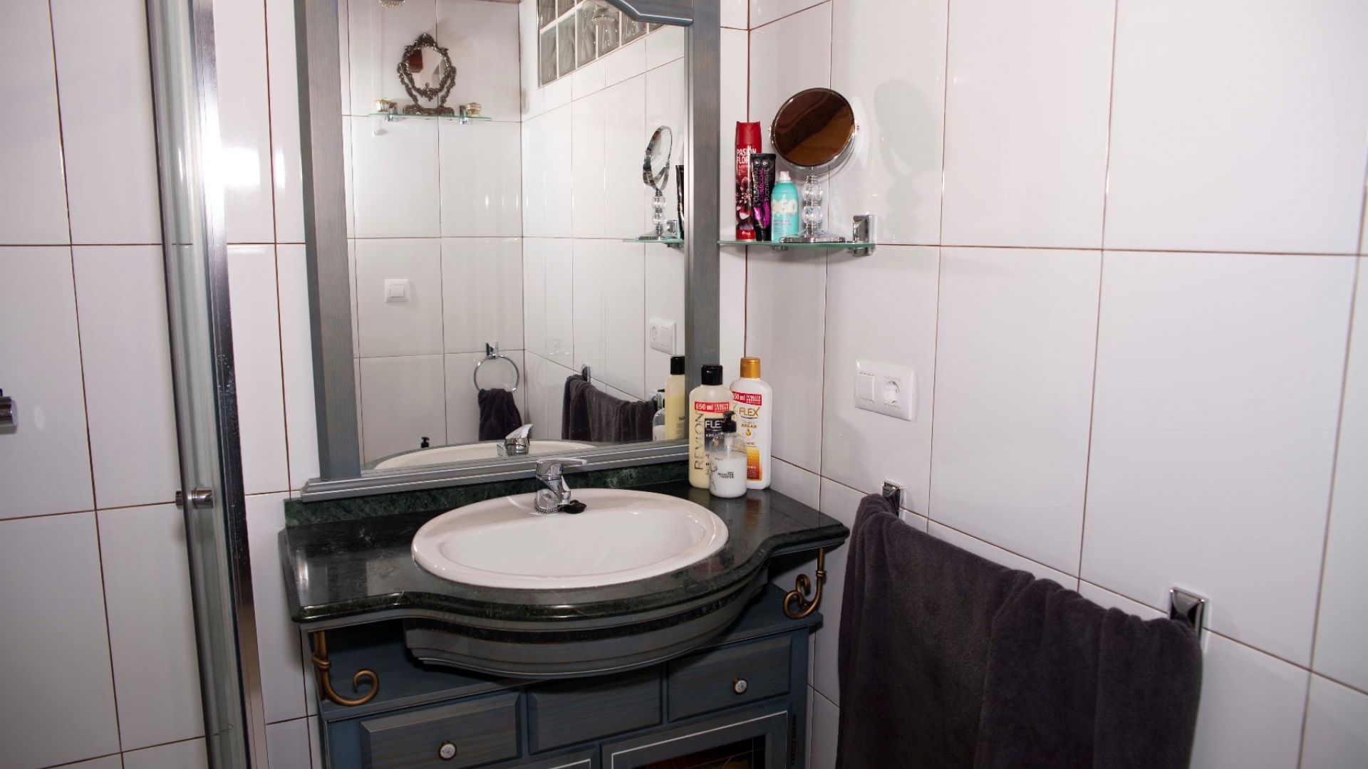 Återförsäljning - Country Property - Dolores