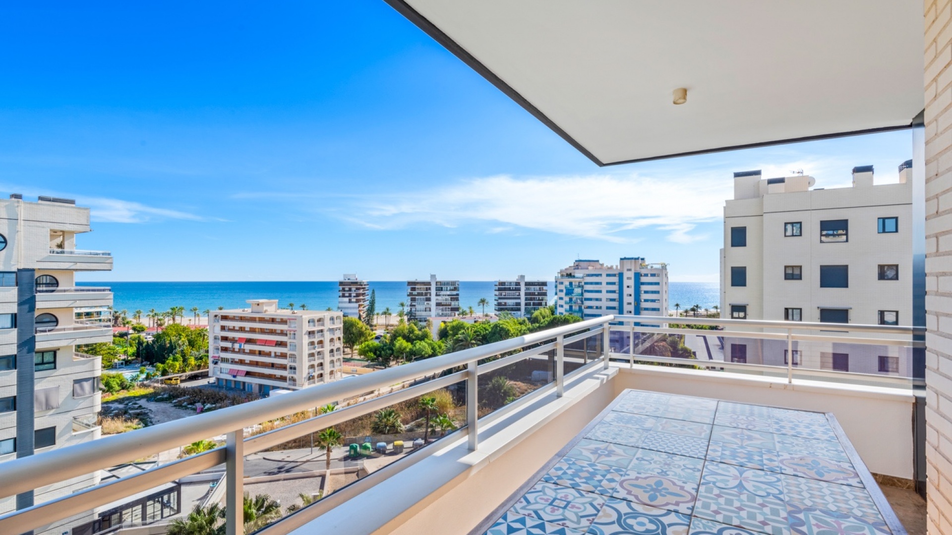 Återförsäljning - Lägenhet - Alicante - Playa San Juan