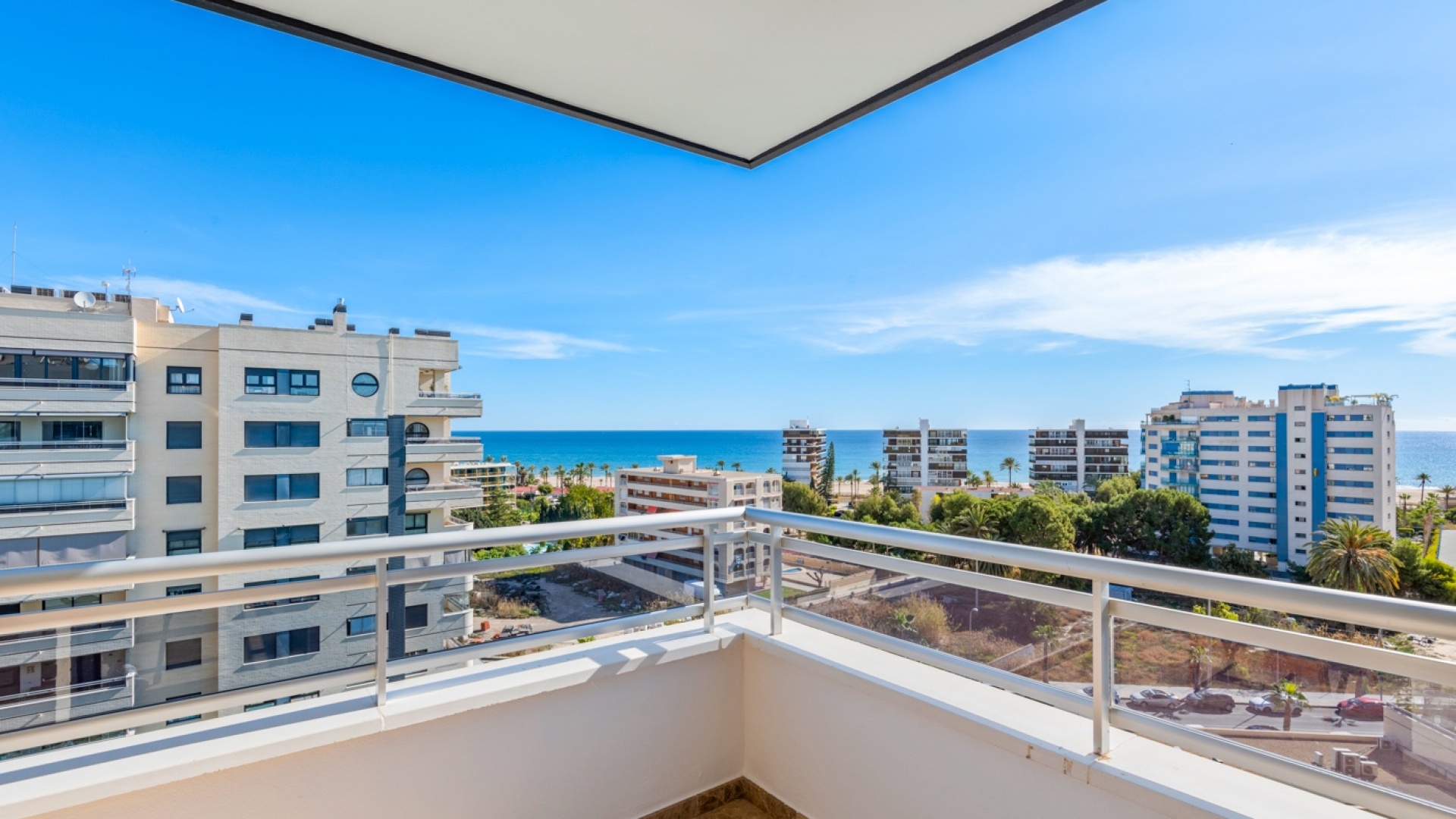 Återförsäljning - Lägenhet - Alicante - Playa San Juan