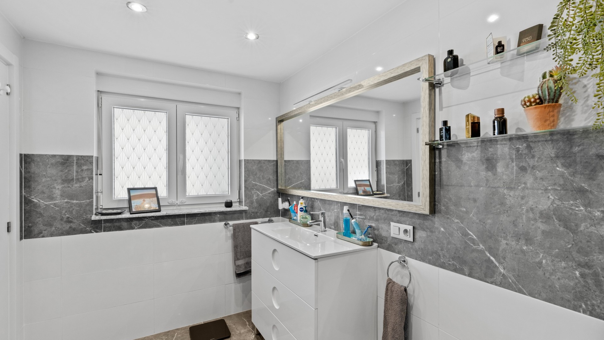 Återförsäljning - Lägenhet - Benidorm - Poniente Beach